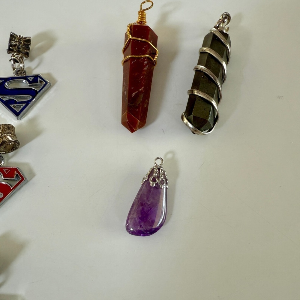 Pendant Set including an arrowhead and an amethyst and wire wrapped pendants - Picture 4 of 4